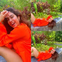 In Pics: ऑरेंज बिकिनी में बेहद हॉट पोज देती नजर आईं Janhvi Kapoor, स्माइल पर फिदा हुए फैंस