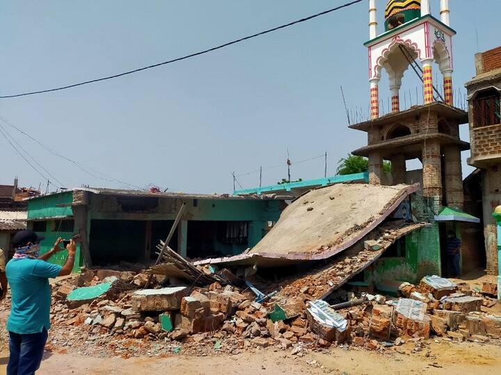 Banka: Madarsa building damaged in blast in Bihar बिहार: बांका में बंद मदरसे में विस्फोट, कोई हताहत नहीं, जांच में जुटी पुलिस