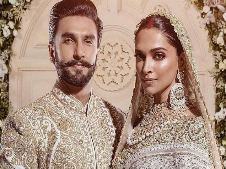 दीपिका पादुकोण और रणवीर सिंह ने साल 2018 के 14 और 15 नवंबर को इटली के लेक कोमो के विला डेल बालबियानेलो में शादी की थी. इस जोड़े ने दो दिनों तक भव्य और निजी समारोह किए. पहले दिन कोंकणी रीति-रिवाज से शादी हुई और दूसरे दिन सिंधी रीति-रिवाज से शादी हुई.