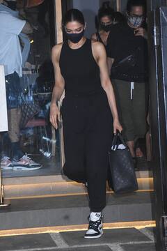 Kareena Kapoor Khan से लेकर Kriti Sanon तक, इन 5 एक्ट्रेस ने Bodysuits पहन कर दिखाया जलवा