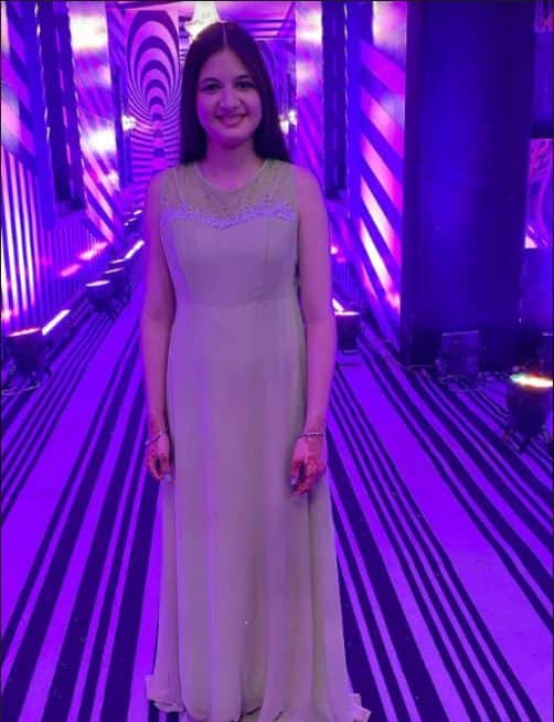 ਅੱਜ ਹਰਸ਼ਾਲੀ ਕਾਫੀ ਵੱਡੀ ਅਤੇ ਖੂਬਸੂਰਤ ਹੋ ਗਈ ਹੈ। ਹਰਸ਼ਾਲੀ ਸੋਸ਼ਲ ਮੀਡੀਆ 'ਤੇ ਕਾਫੀ ਐਕਟਿਵ ਰਹਿੰਦੀ ਹੈ। 