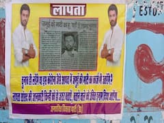 क्षेत्र से 'लापता' चिराग पासवान से खफा लोगों ने लापता का लगाया पोस्टर, पूछा- माटी का कर्ज कब उतारेंगे?