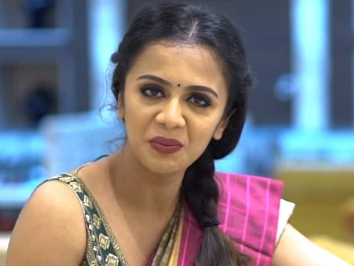 பிரபல தொகுப்பாளினி அஞ்சனா தமிழகத்தில் பிறந்தவர்.