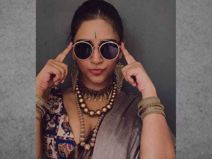தற்போது புத்தன் இயேசு காந்தி என்ற படத்தில் நடித்து வருகின்றார் வசுந்தரா.