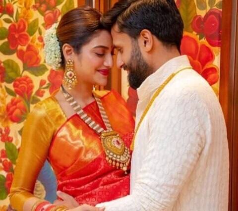 आता नुसरत जहां यांनी या विषयावर एक निवेदन जारी केले आहे- 'तुर्की मॅरेज रेग्युलेशननुसार परदेशी भूमीवर असल्याने हे लग्न अवैध आहे. तसेच, हे आंतरराष्ट्रीय धर्मविवाह (दोन धर्माच्या लोकांमधील विवाह) असल्यामुळे, याला भारतात कायदेशीर मान्यता देणे आवश्यक होते. परंतु, तसे झाले नाही.