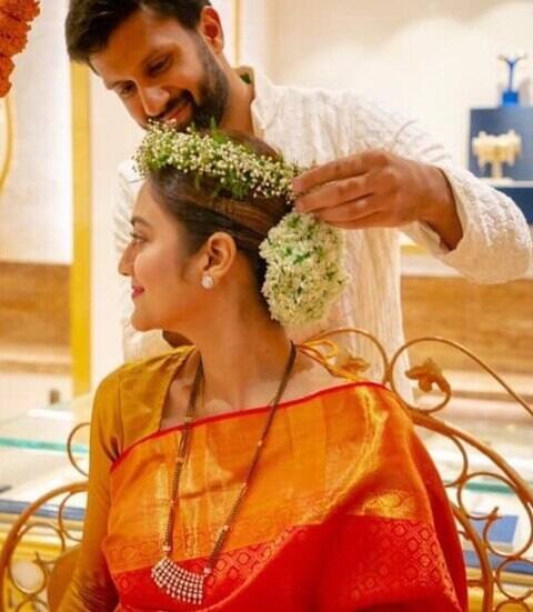 त्यामुळे या नात्याचं पुढे काय होणार असा प्रश्न चाहत्यांना पडला आहे. (सर्व फोटो नुसरत जहां सोशलमीडिया)