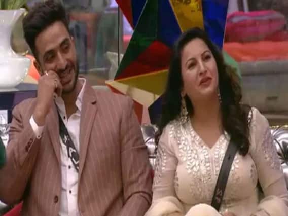 Bigg Boss 14 की कंटेस्टेंट Sonali Phogat ने किया खुलासा, कहा- लोग अभी भी मुझे अली गोनी के नाम से ट्रोल करते हैं Bigg Boss 14 की कंटेस्टेंट Sonali Phogat ने किया खुलासा, कहा- लोग अभी भी मुझे अली गोनी के नाम से ट्रोल करते हैं