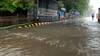 Mumbai Rains : काही तासांच्या पावसाने सायनच्या गांधी मार्केटमध्ये पाणी साचलं