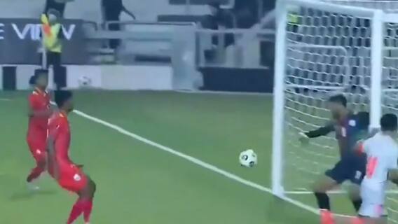 Messi से आगे निकले Sunil Chhetri, Pelé के रिकॉर्ड से सिर्फ 3 गोल दूर !