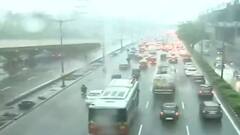 Mumbai Rains: पहली बारिश में ही सड़क, रेलवे ट्रैक सब | Ground Report