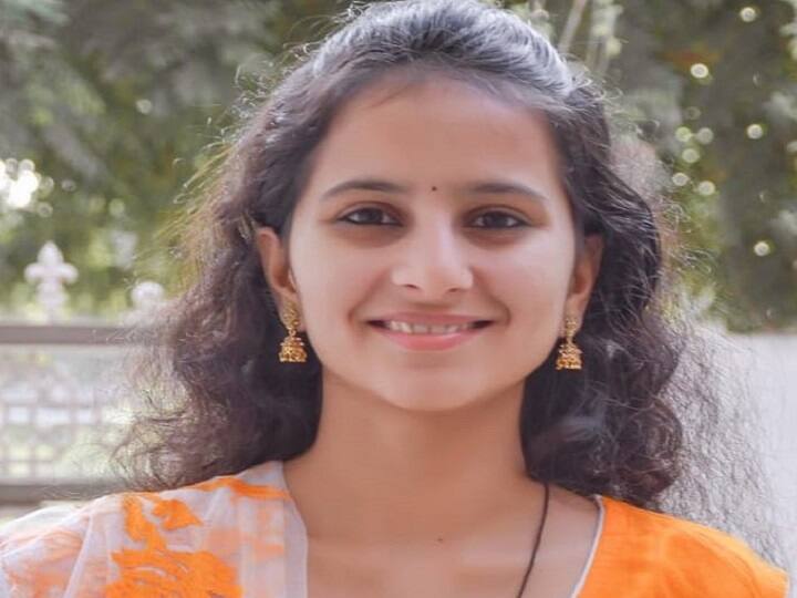 Ahmedabad : A teacher suicide in Sanand, allegations of husband affair Ahmedabad : યુવાન શિક્ષિકાએ કરી લીધો આપઘાત, પતિને અન્ય યુવતી સાથે પ્રેમસંબંધ હોવાનો પરિવારનો દાવો
