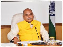 कृषि मंत्री ने कहा- सरकार किसानों के साथ कृषि विधेयकों के अलावा अन्य मुद्दों पर बात करने को तैयार