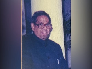 Ram Khandekar : पीव्ही नरसिंहराव, यशवंतराव चव्हाण यांचे स्वीय सहाय्यक राम खांडेकर यांचं निधन