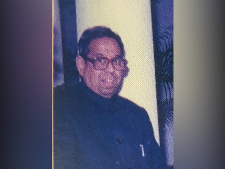 Former prime minister pv narasimha raos osd ram khandekar passes away Ram Khandekar : पीव्ही नरसिंहराव, यशवंतराव चव्हाण यांचे स्वीय सहाय्यक राम खांडेकर यांचं निधन