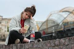 ਕੁੜੀਆਂ ਨੂੰ ਮੋਬਾਈਲ ਫ਼ੋਨ ਨਾ ਦੇਵੋ, ਇਹ ਬਲਾਤਕਾਰ ਵਧਾਉਂਦੇ, ਮਹਿਲਾ ਕਮਿਸ਼ਨ ਮੈਂਬਰ ਦਾ ਵਿਵਾਦਤ ਦਾਅਵਾ