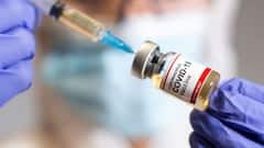 Lalitpur में वैक्सीनेशन पर बड़ी लापरवाही ! एक साथ दिए दो डोज | Uttar Maange Pradesh