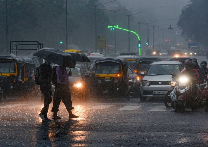 Karnataka Southwest Monsoon: Orange Alert Issued In Seven Districts Of Karnataka, Six People Died Southwest Monsoon: Orange Alert Issued In Seven Districts Of Karnataka, Six People Died