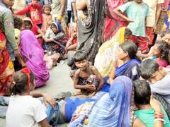 मुजफ्फरपुरः सड़क दुर्घटना में दो लोगों की मौत, ट्रक और ऑटो के बीच हुई भीषण टक्कर; हाईवे जाम