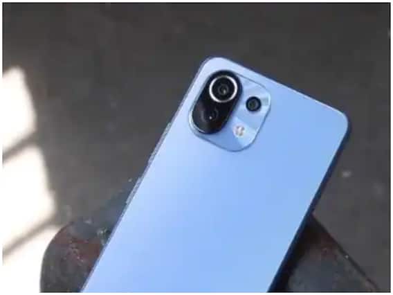 Xiaomi Mi 11 Lite स्मार्टफोन 22 जूनला भारतात लॉन्च होणार; फोनमधील फीचर्स?