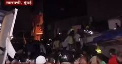मुंबईतील मालाडमध्ये एका दुमजली चाळीचा भाग कोसळला, काही जण अडकल्याची भीती