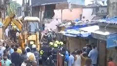 Mumbai Heavy Rain: প্রবল বৃষ্টিতে মুম্বইয়ের বহুতল ভেঙে মৃত কমপক্ষে ১১, আহত বহু