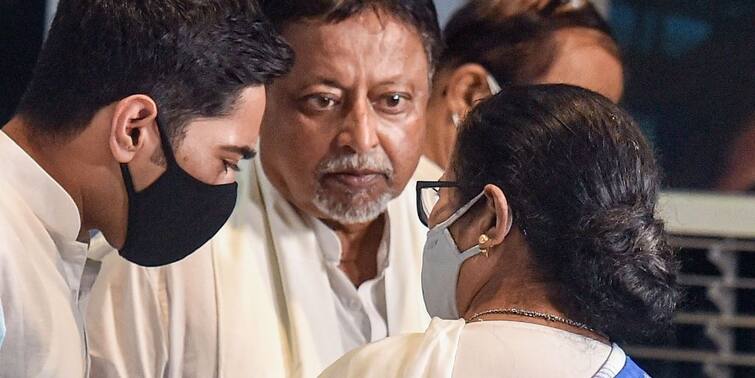 Mukul Roy Sorry meeting Mamata Banerjee, feeling relieved join old foes Mukul Roy Joins TMC: মমতাকে দেখেই মুকুল বললেন 'সরি', জানালেন নতুন আঙিনায় পুরনোদের মাঝে ফিরে আনন্দিত