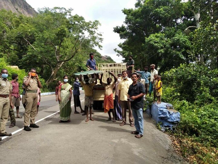 அடர் வனங்களுக்குள் நீண்ட பயணம்; பழங்குடிகளுக்கு உதவி வரும் பரமசிவம்