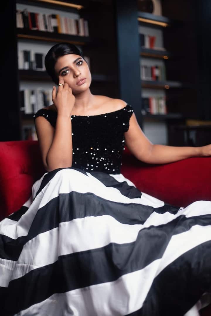 நீ வாயேன்னு சொன்னாலே வாழ்வேனே ஆதாரமா