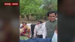 बदनापूरमध्ये अपघातग्रस्त दाम्पत्याच्या मदतीला रावसाहेब दानवे धावले,स्वत:च्या वाहनातून रुग्णालयात नेलं