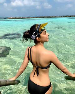 Kiara Advani हैं बीच बेबी, देखें उनके 5 बेस्ट Bikini Look