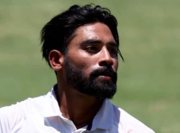 Ahead of the much-awaited final match of the International Cricket Council (ICC) World Test Championship at England's Southampton, there is a constant debate on which Indian fast-bowler, Ishant Sharma or Mohammad Siraj, should get a place in Team India's playing XI. Photo Courtesy: AFP