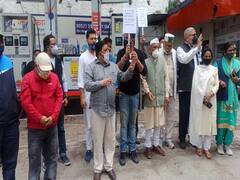 मसूरी में बढ़ती महंगाई को लेकर कांग्रेस का प्रदर्शन, कहा- बीजेपी की गलत नीतियों के कारण लोग परेशान