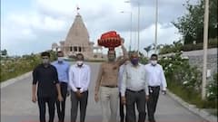 કોરોના કેસ ઓછા થતાં મંદિરો ખુલ્લા મુકાયા, ભક્તો માટે માસ્ક અને સોશલ ડિસ્ટન્સ જરૂરી