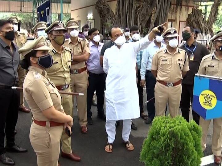 Deputy CM Ajit Pawar gets angry at work at Pune police headquarters हे 'छा-छू' काम आहे, पुणे पोलीस मुख्यालयातील बांधकामावर अजित पवार भडकले