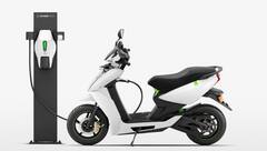 ભારતમાં કેમ ધડાધડ વેચાઇ રહ્યાં છે Electric Scooters? આટલો બધો ક્રેઝ વધવા પાછળ આ પાંચ કારણો છે જવાબદાર, જાણો.....