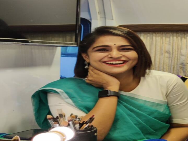 குழந்தை நட்சத்திரமாக மலையாளப் படங்களில் நடித்துள்ளார்.