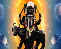 Shani Puja: શનિવારે આ વસ્તુ શનિદેવને કરો અર્પણ,  પરેશાનીનું આવશે નિવારણ