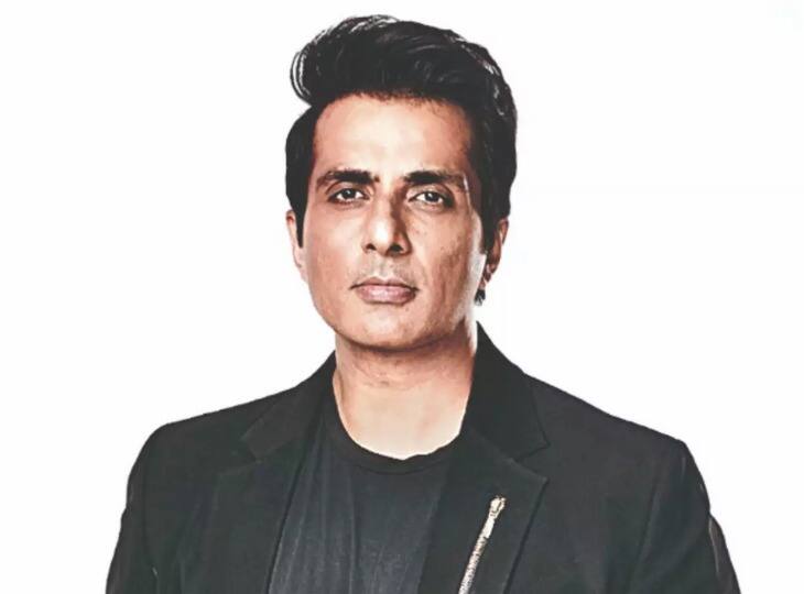 Sonu Sood announces free coaching for IAS aspirants अब सिविल सर्विस की तैयारी में लगे बच्चों की फ्री कोचिंग के लिए Sonu Sood ने उठाया ये कदम