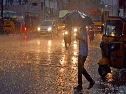 Rain due to convection in Chennai சென்னையில் 2 மணிநேரத்திற்கு மழை நீடிக்கும் என்னும் அறிவிப்பு : மகிழ்ச்சியில் மக்கள்..!