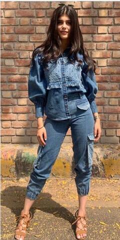 Kiara Advani से Katrina Kaif तक, इन 5 लीडिंग लेडीज ने हमें सिखाया Denim Look को स्टाइल करना