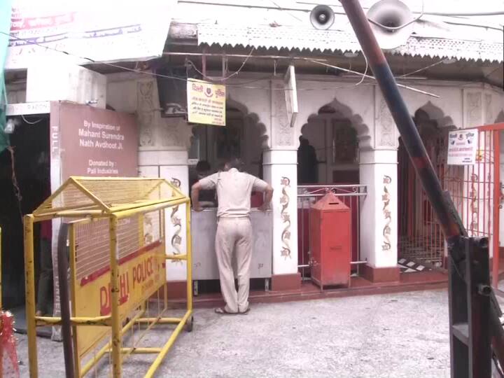 Delhi Govt has allowed religious places to open from tomorrow however no devotees will be allowed to visit inside the worship place. Social, political, sports, entertainment, academic, cultural, religious festival gatherings, swimming pools, stadiums, sports complexes, cinema theaters, multiplexes will remain closed. (Image: ANI)