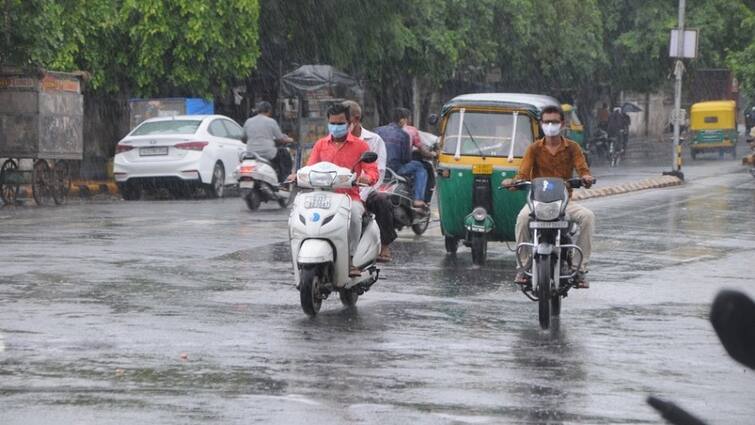 Mumbai: तीन दिन के बाद शहर में हुई जोरदार बारिश, उपनगरों पर भी छाया मानसून