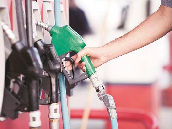 Centre Justifies Fuel Price Hike, Says Money Being Saved For Welfare Schemes Fuel Price Hike : জনকল্যাণের জন্য টাকা সঞ্চয় করা হচ্ছে, জ্বালানির দামবৃদ্ধি নিয়ে মন্তব্য কেন্দ্রীয়মন্ত্রীর