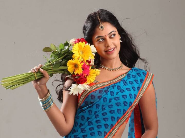 Bindu Madhavi Birthday: ஆத்தாடி மனசு தான்... பிந்து கூட பறக்குதே! Famous actress Bindu Madhavi is celebrating her 34th birthday Bindu Madhavi Birthday: ஆத்தாடி மனசு தான்... பிந்து கூட பறக்குதே!