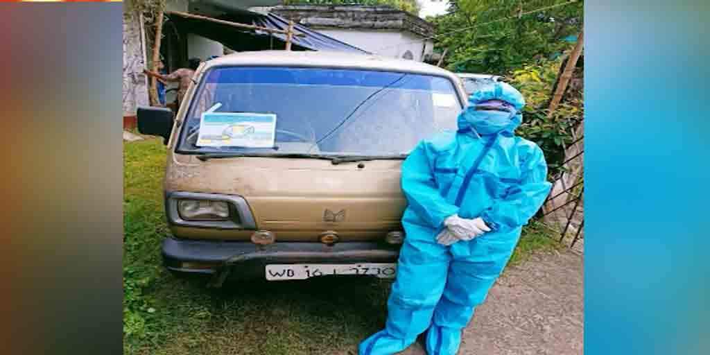 whole family except the village under suspicion, they are in the role of savior in Corona in Shantiniketan সন্দেহের বশে গ্রাম ছাড়া গোটা পরিবার, করোনাকালে তাঁরাই ত্রাতার ভূমিকায়