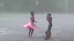 Weather Update: আবহাওয়া দফতরের পূর্বাভাস মিলিয়ে কলকাতায় ভারী বৃষ্টি