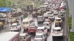 Weather Update: मुंबई में हर तरफ पानी-ही-पानी, कई बीमारियों का बढ़ा खतरा