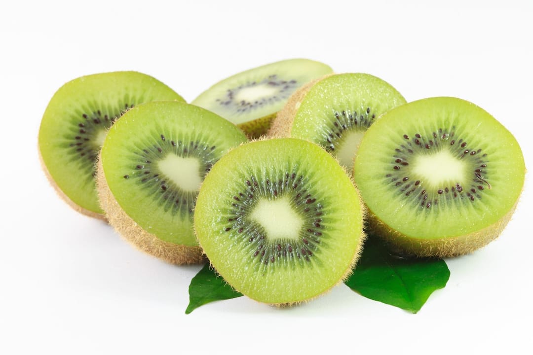 India bans Kiwi fruit import from Iran on rise in pest infested consignments Kiwi Fruit: ఇరాన్ నుంచి ఇక కివీ ఫ్రూట్ రాదు.. మనం చెప్పిన మాటలు.. వాళ్లు వింటేగా అసలు