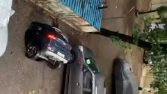 Mumbai: Shocking visuals of a car disappearing in a sinkhole