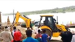 Mathura में विदेशी महिला की गिरफ्तारी, लगा है ये आरोप